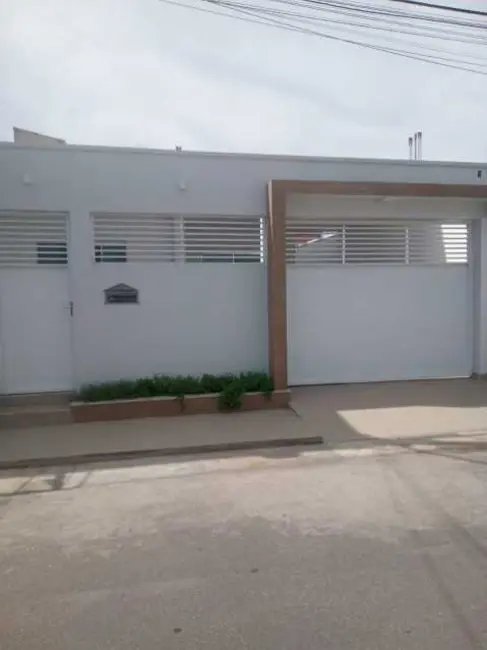 Foto 1 de Casa com 2 quartos à venda, 128m2 em Manaus - AM