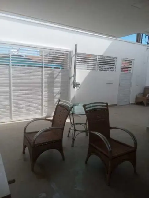 Foto 2 de Casa com 2 quartos à venda, 128m2 em Manaus - AM