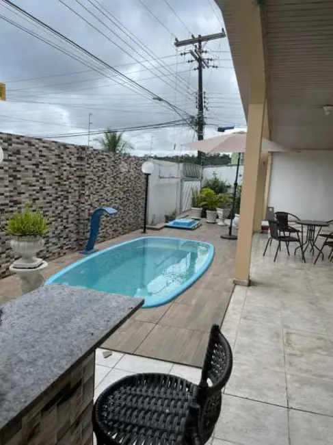 Foto 2 de Casa com 3 quartos à venda, 250m2 em Manaus - AM
