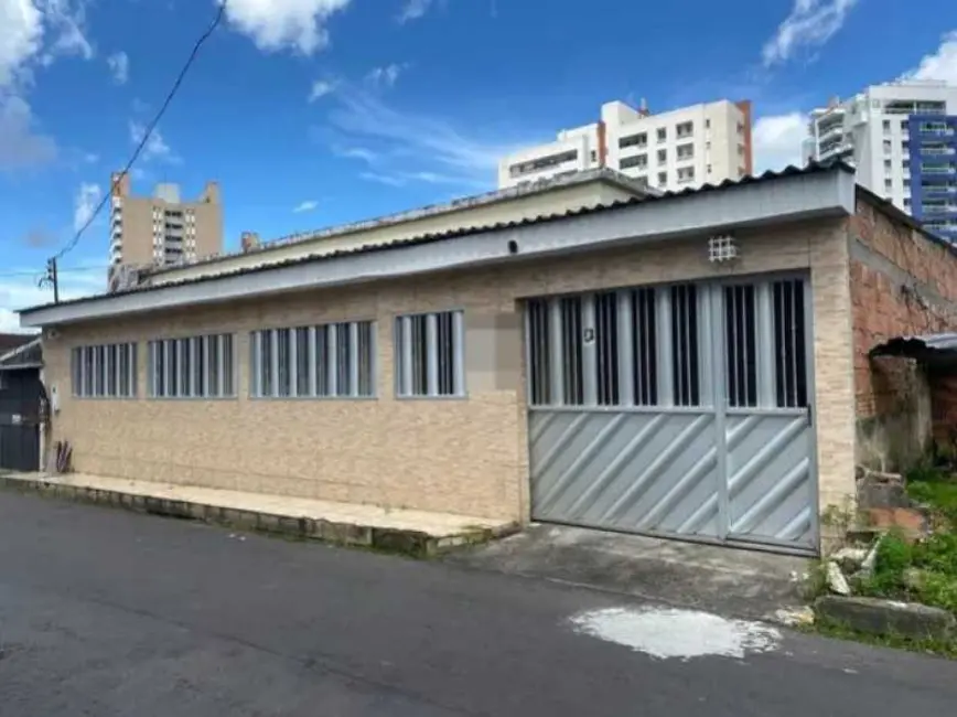 Foto 1 de Casa com 3 quartos à venda, 238m2 em Manaus - AM