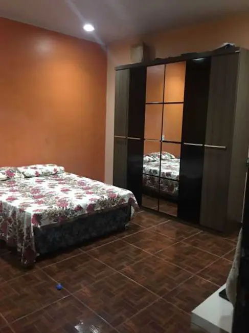 Foto 6 de Casa com 8 quartos à venda, 160m2 em Manaus - AM
