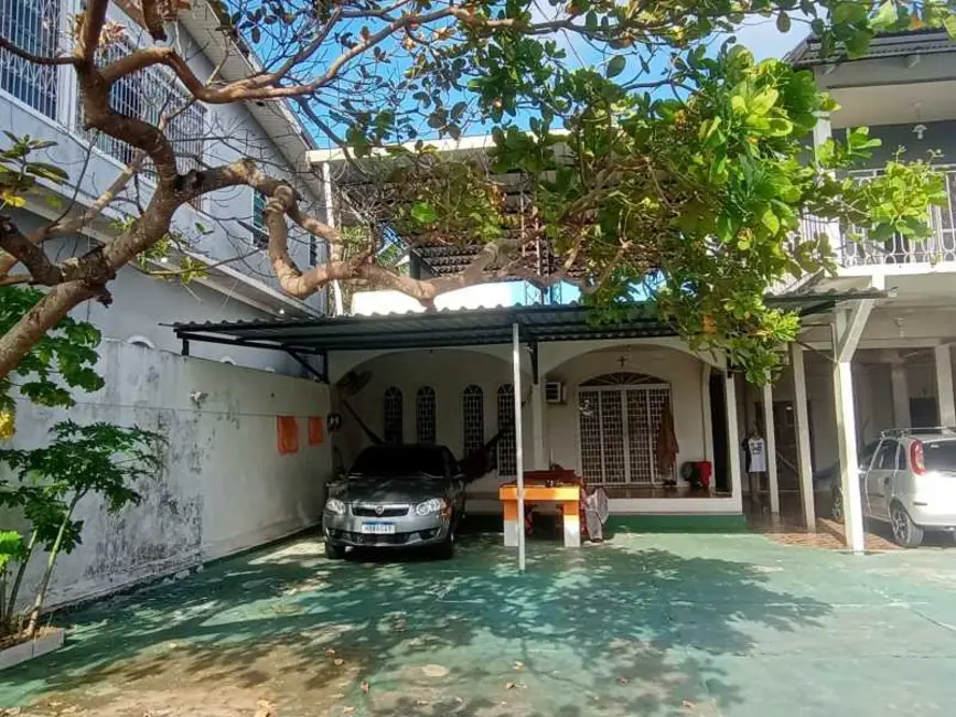 Foto 1 de Casa com 6 quartos à venda, 450m2 em Manaus - AM