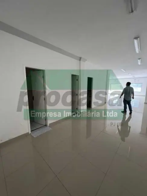 Foto 2 de Prédio Inteiro para alugar, 310m2 em Manaus - AM