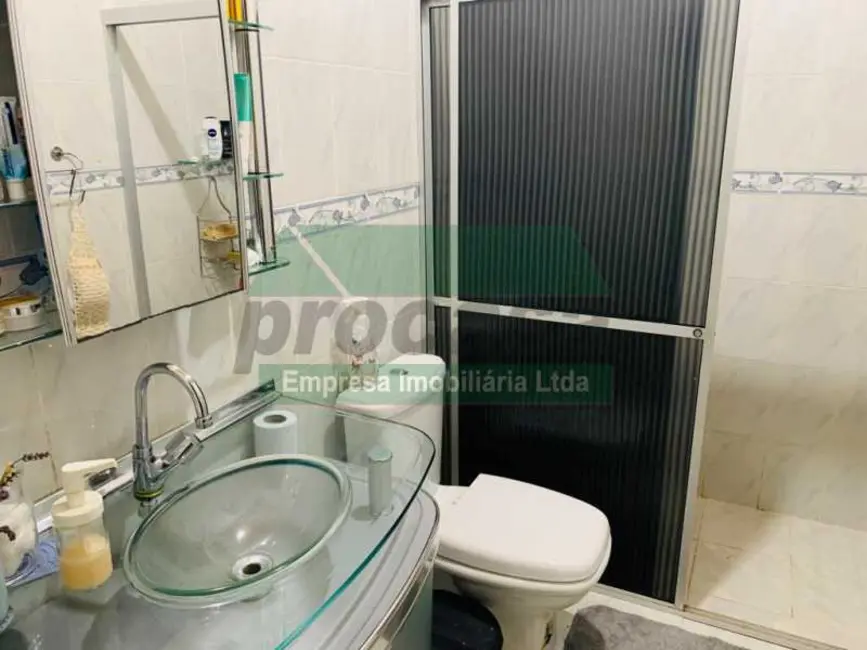 Casa com 3 quartos à venda, 224m2 em Manacapuru - AM - imagem 9 Foto 9 de Casa com 3 quartos à venda, 224m2 em Manacapuru - AM