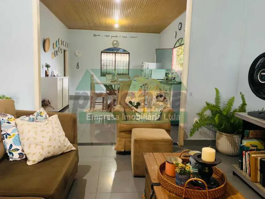 Casa com 3 quartos à venda, 224m2 em Manacapuru - AM - imagem 4 Foto 4 de Casa com 3 quartos à venda, 224m2 em Manacapuru - AM