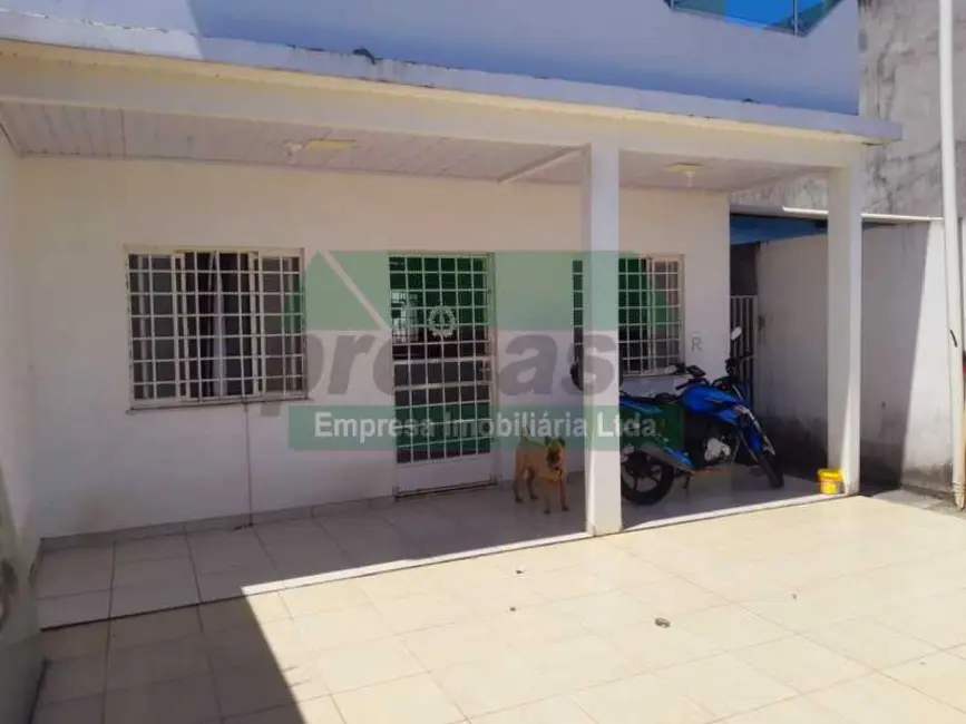 Foto 3 de Casa com 3 quartos à venda, 175m2 em Manaus - AM