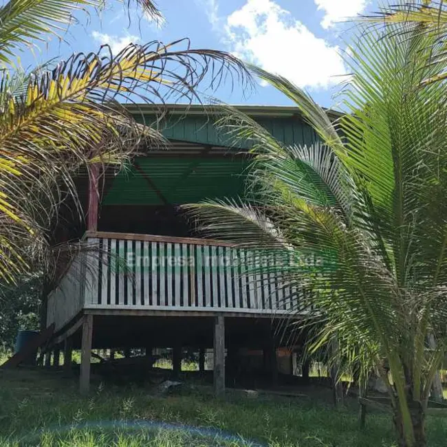 Foto 4 de Sítio / Rancho à venda, 500m2 em Presidente Figueiredo - AM
