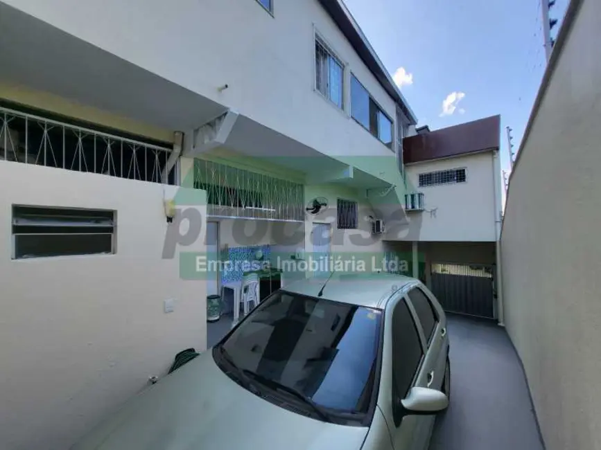 Prédio Inteiro com 7 quartos à venda, 500m2 em Manaus - AM - imagem 6 Foto 6 de Prédio Inteiro com 7 quartos à venda, 500m2 em Manaus - AM