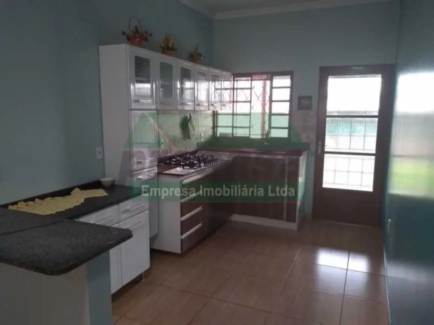 Foto 5 de Casa com 3 quartos à venda, 150m2 em Iranduba - AM