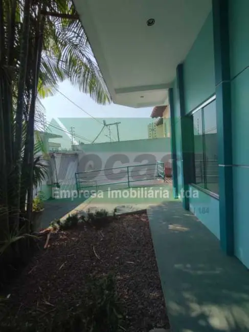 Foto 2 de Casa com 4 quartos à venda, 250m2 em Manaus - AM