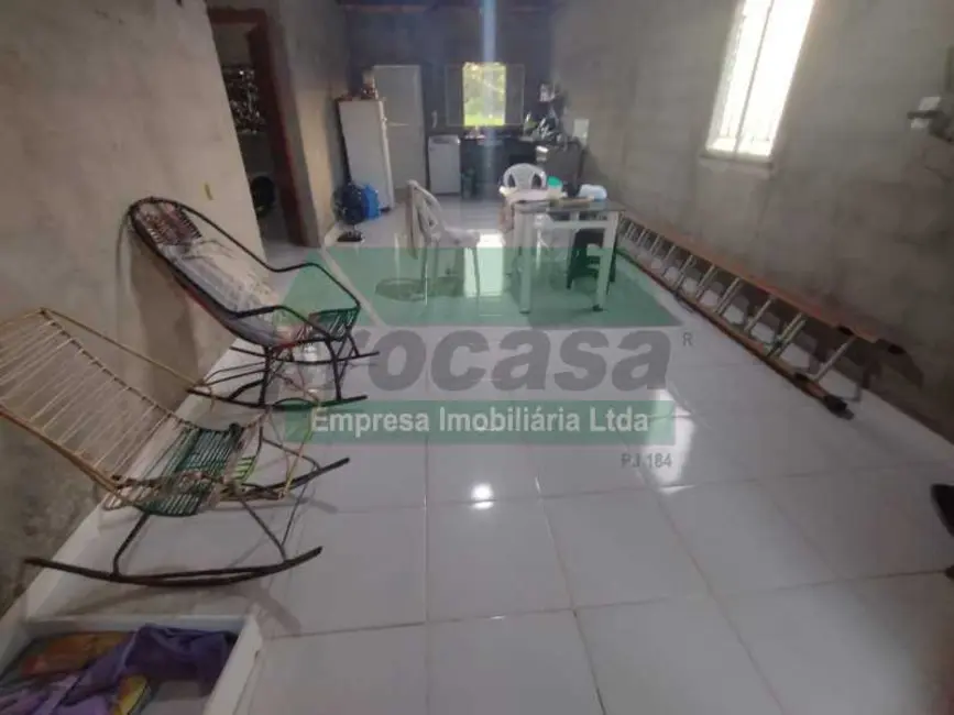 Foto 3 de Casa com 3 quartos à venda, 200m2 em Iranduba - AM