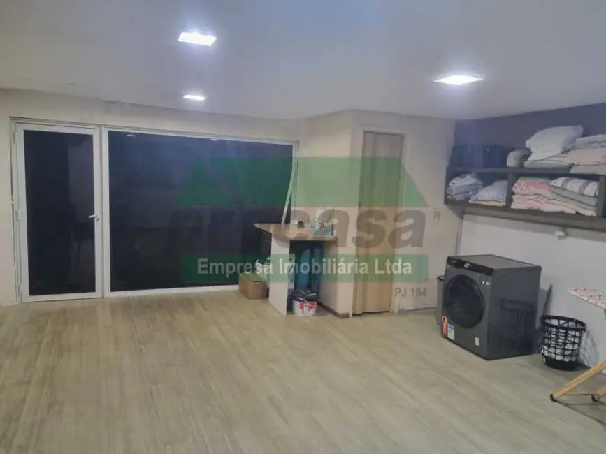 Foto 1 de Casa com 5 quartos à venda, 330m2 em Manaus - AM