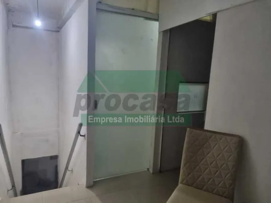 Foto 6 de Casa com 5 quartos à venda, 330m2 em Manaus - AM