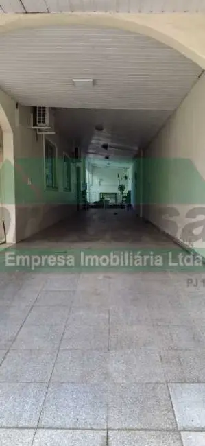 Casa com 3 quartos à venda, 300m2 em Manaus - AM - imagem 6 Foto 6 de Casa com 3 quartos à venda, 300m2 em Manaus - AM