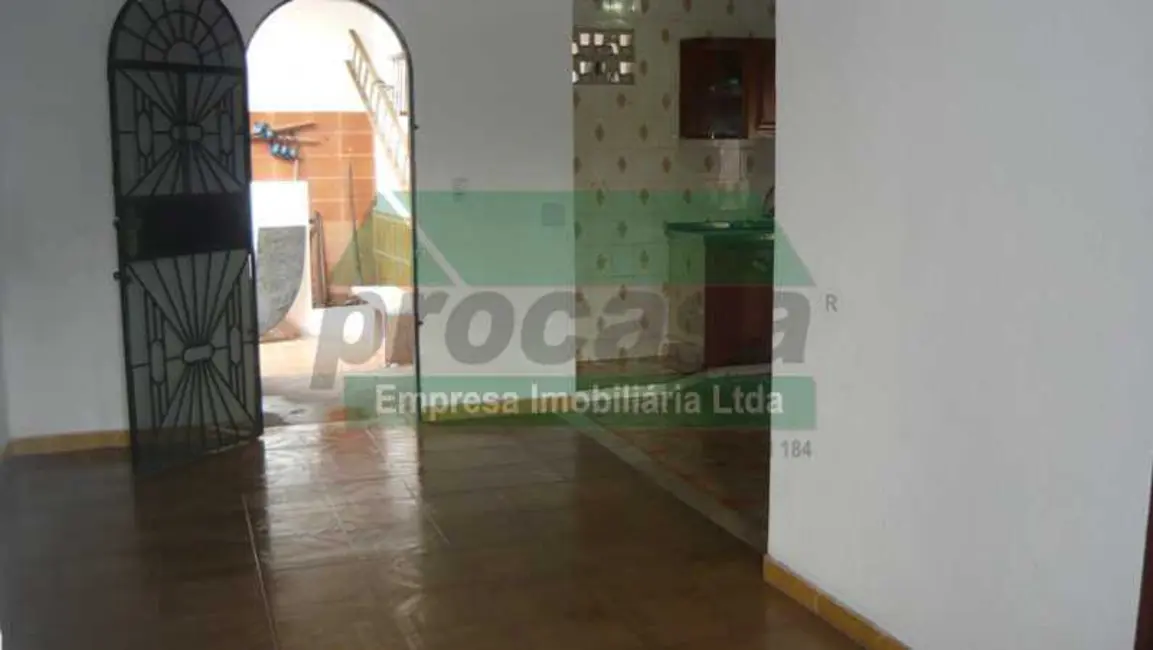 Casa com 4 quartos à venda e para alugar, 300m2 em Manaus - AM - imagem 5 Foto 5 de Casa com 4 quartos à venda e para alugar, 300m2 em Manaus - AM