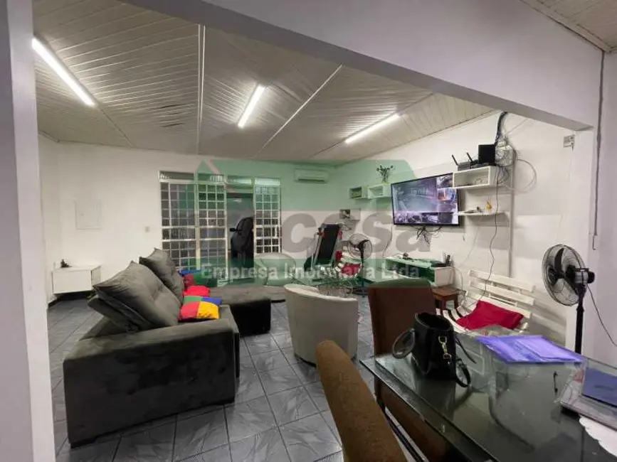 Foto 3 de Casa com 3 quartos à venda, 250m2 em Manaus - AM