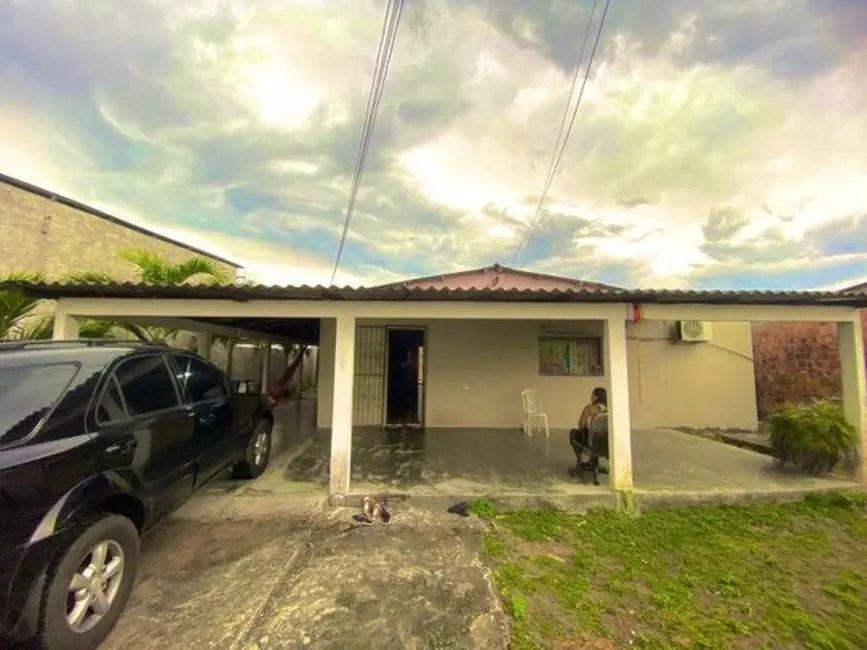 Foto 2 de Casa com 3 quartos à venda, 150m2 em Manaus - AM