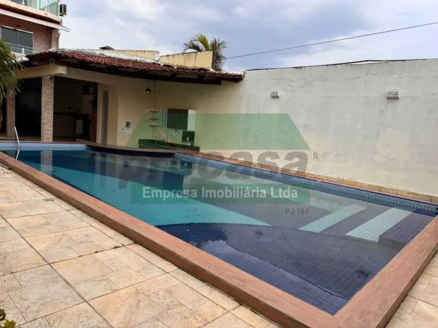 Casa com 5 quartos à venda, 400m2 em Manaus - AM - imagem 3 Foto 3 de Casa com 5 quartos à venda, 400m2 em Manaus - AM