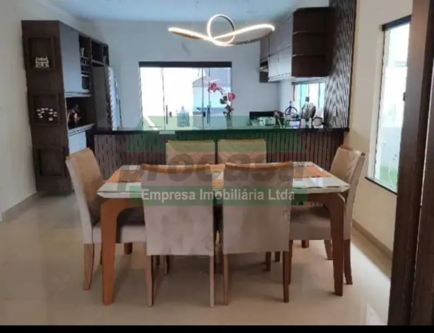Foto 1 de Casa de Condomínio com 4 quartos à venda, 230m2 em Manaus - AM