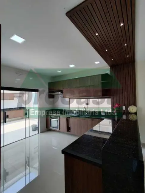 Casa de Condomínio com 4 quartos à venda, 230m2 em Manaus - AM - imagem 9 Foto 9 de Casa de Condomínio com 4 quartos à venda, 230m2 em Manaus - AM