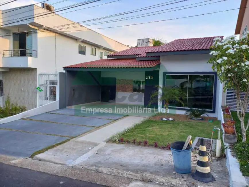 Foto 1 de Casa de Condomínio com 4 quartos à venda, 150m2 em Manaus - AM