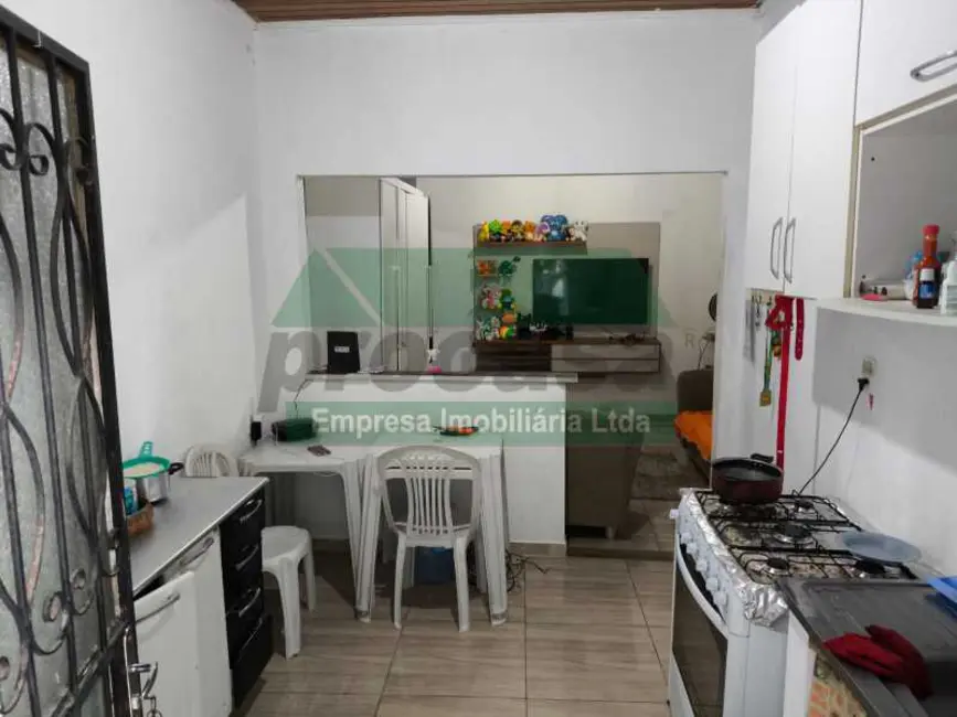 Foto 1 de Casa com 2 quartos à venda, 160m2 em Manaus - AM