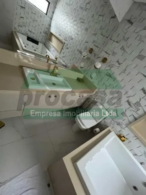 Casa de Condomínio com 5 quartos à venda, 357m2 em Manaus - AM - imagem 6 Foto 6 de Casa de Condomínio com 5 quartos à venda, 357m2 em Manaus - AM
