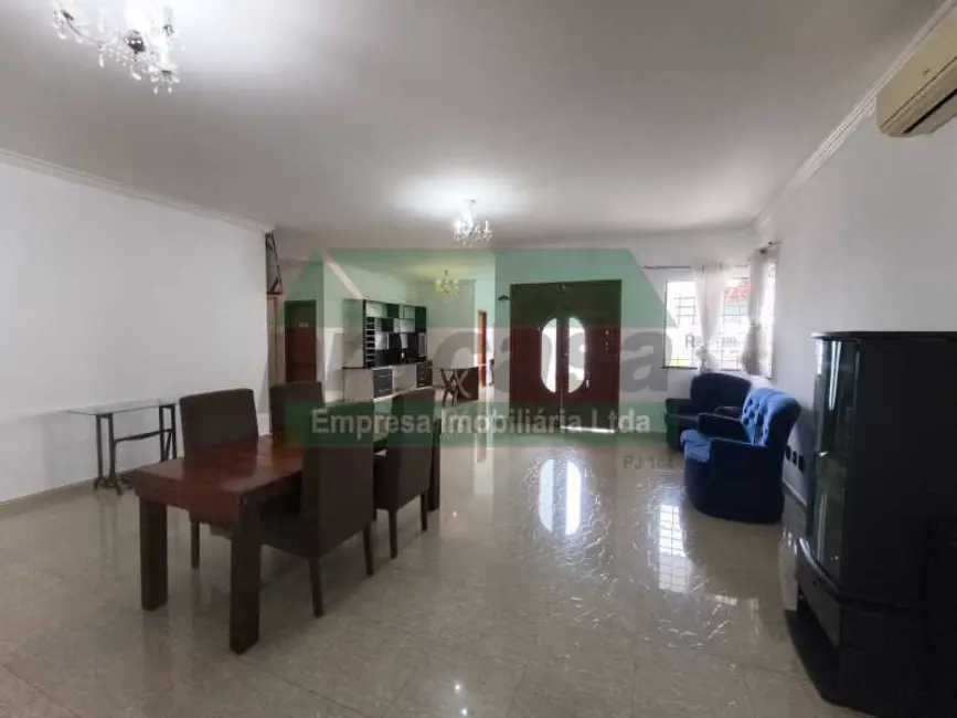Foto 6 de Casa de Condomínio com 4 quartos para alugar, 600m2 em Manaus - AM