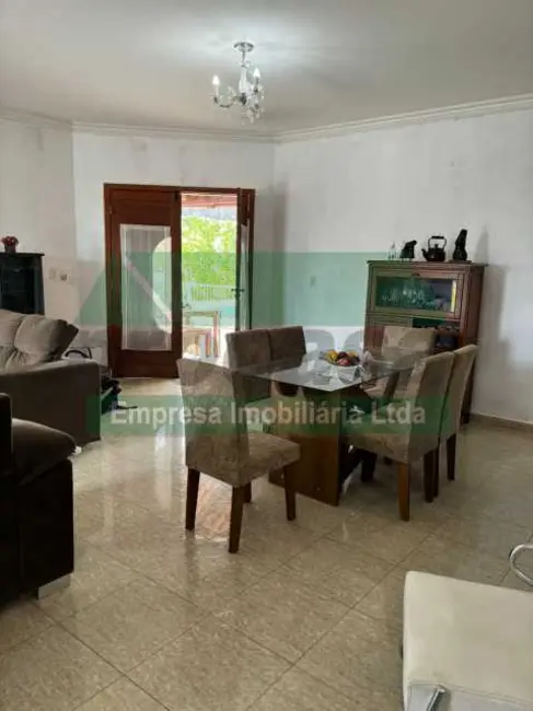 Foto 2 de Casa de Condomínio com 4 quartos para alugar, 600m2 em Manaus - AM