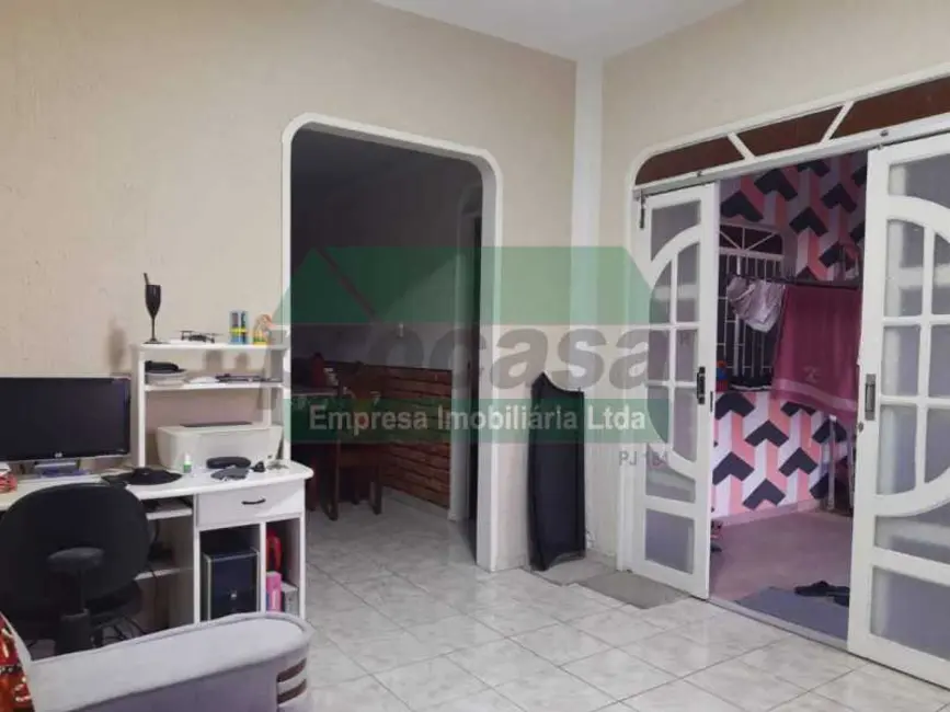 Foto 2 de Casa com 2 quartos à venda, 160m2 em Manaus - AM