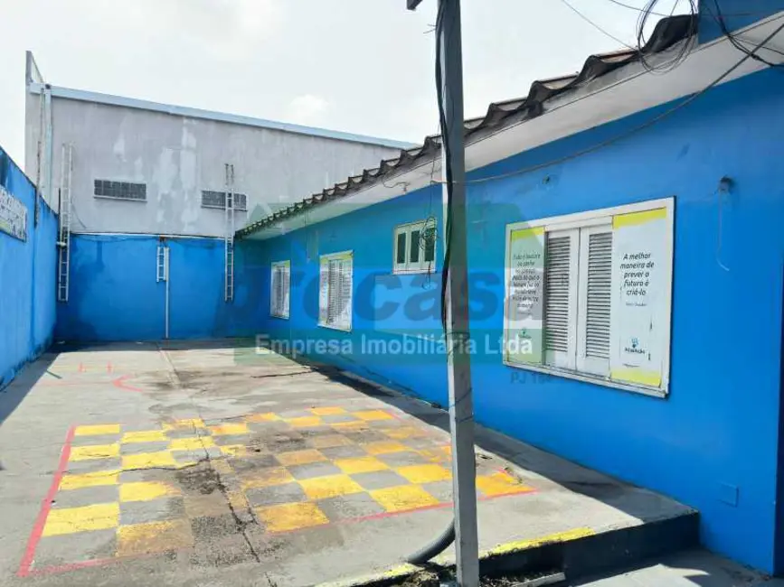 Foto 6 de Casa Comercial com 8 quartos para alugar, 400m2 em Manaus - AM