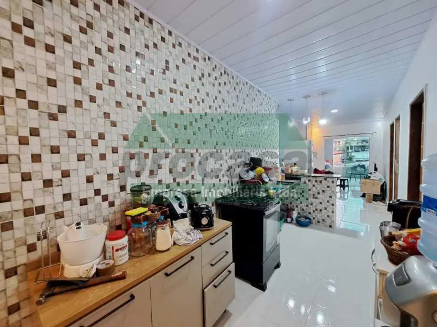 Foto 1 de Casa com 3 quartos à venda, 250m2 em Manaus - AM