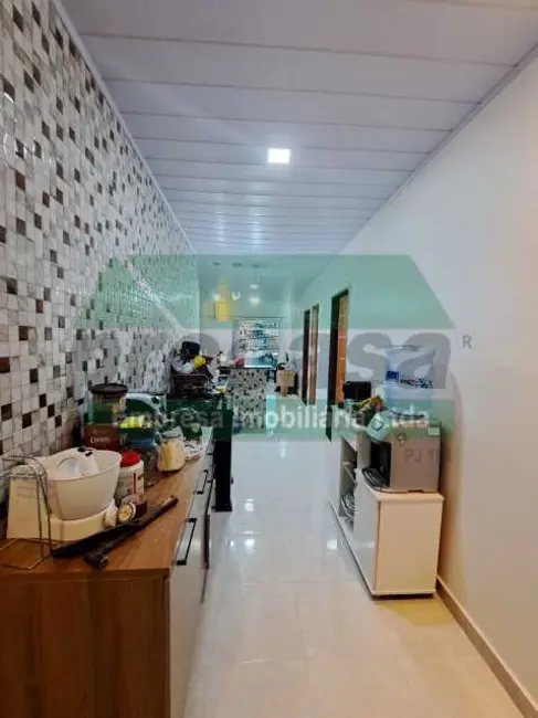 Foto 3 de Casa com 3 quartos à venda, 250m2 em Manaus - AM