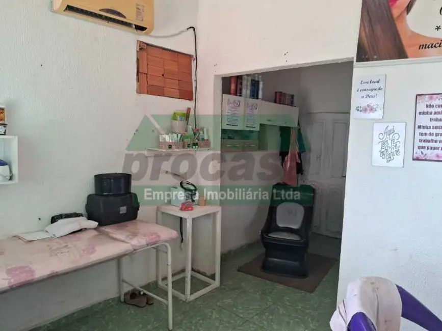 Foto 1 de Casa com 5 quartos à venda, 240m2 em Manaus - AM