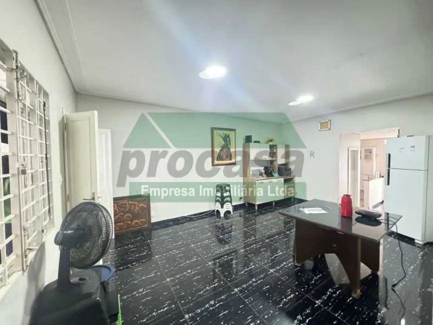 Foto 2 de Casa Comercial com 3 quartos à venda e para alugar, 148m2 em Manaus - AM