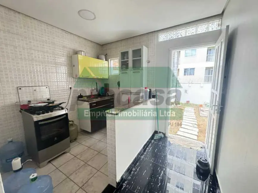 Foto 3 de Casa Comercial com 3 quartos à venda e para alugar, 148m2 em Manaus - AM