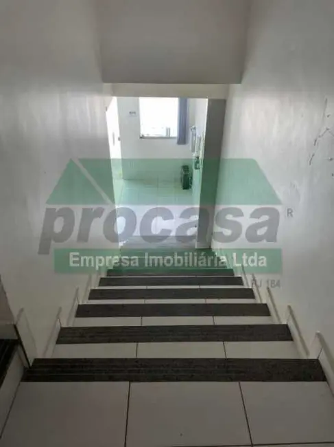 Armazém / Galpão à venda e para alugar, 300m2 em Manaus - AM - imagem 6 Foto 6 de Armazém / Galpão à venda e para alugar, 300m2 em Manaus - AM