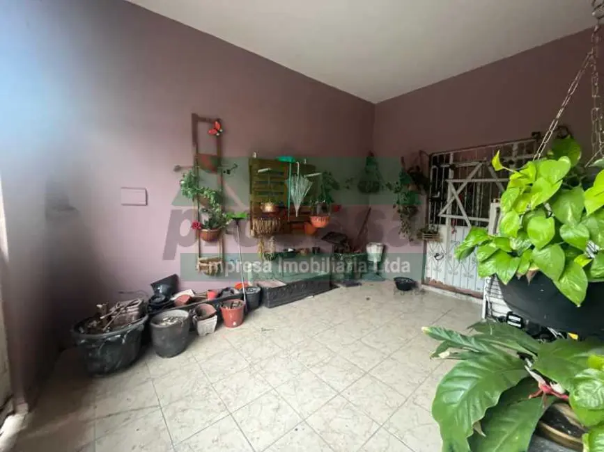 Casa com 2 quartos à venda e para alugar, 182m2 em Manaus - AM - imagem 6 Foto 6 de Casa com 2 quartos à venda e para alugar, 182m2 em Manaus - AM