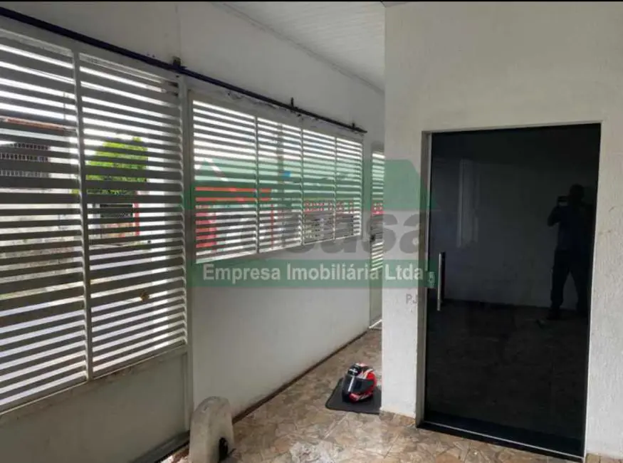 Foto 2 de Casa com 2 quartos à venda, 128m2 em Manaus - AM