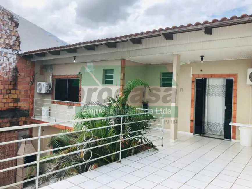 Casa com 3 quartos à venda, 220m2 em Manaus - AM - imagem 4 Foto 4 de Casa com 3 quartos à venda, 220m2 em Manaus - AM