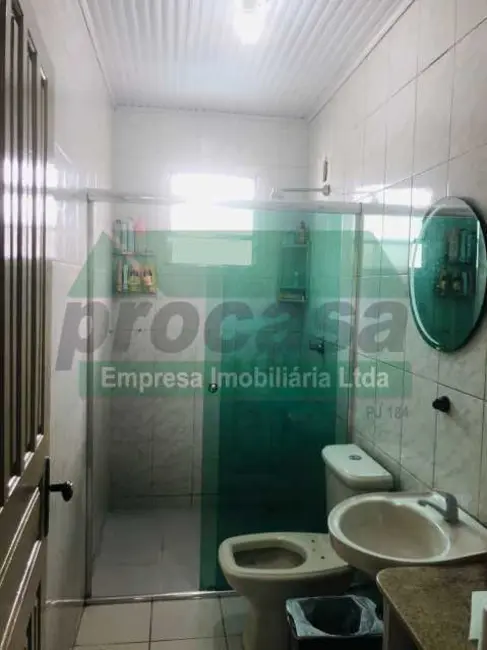Casa com 3 quartos à venda, 220m2 em Manaus - AM - imagem 7 Foto 7 de Casa com 3 quartos à venda, 220m2 em Manaus - AM