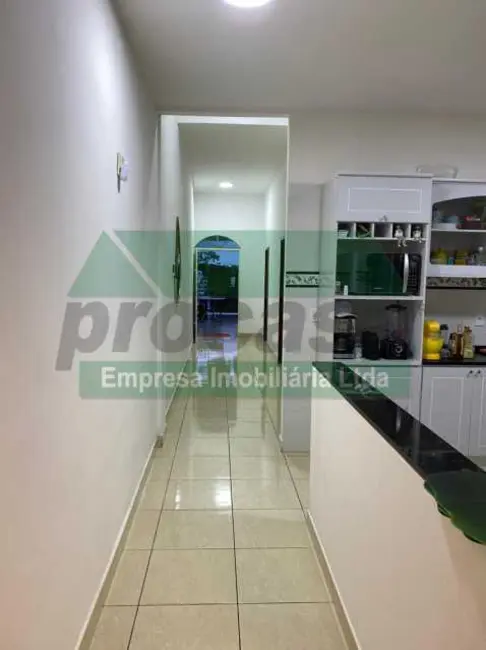 Foto 2 de Prédio Inteiro com 5 quartos à venda, 290m2 em Manaus - AM