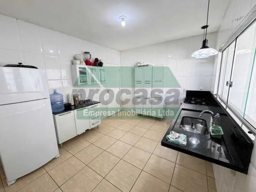 Foto 9 de Casa com 3 quartos à venda e para alugar, 250m2 em Manaus - AM