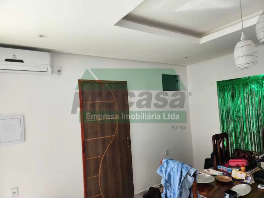 Foto 2 de Casa de Condomínio com 3 quartos à venda, 200m2 em Manaus - AM