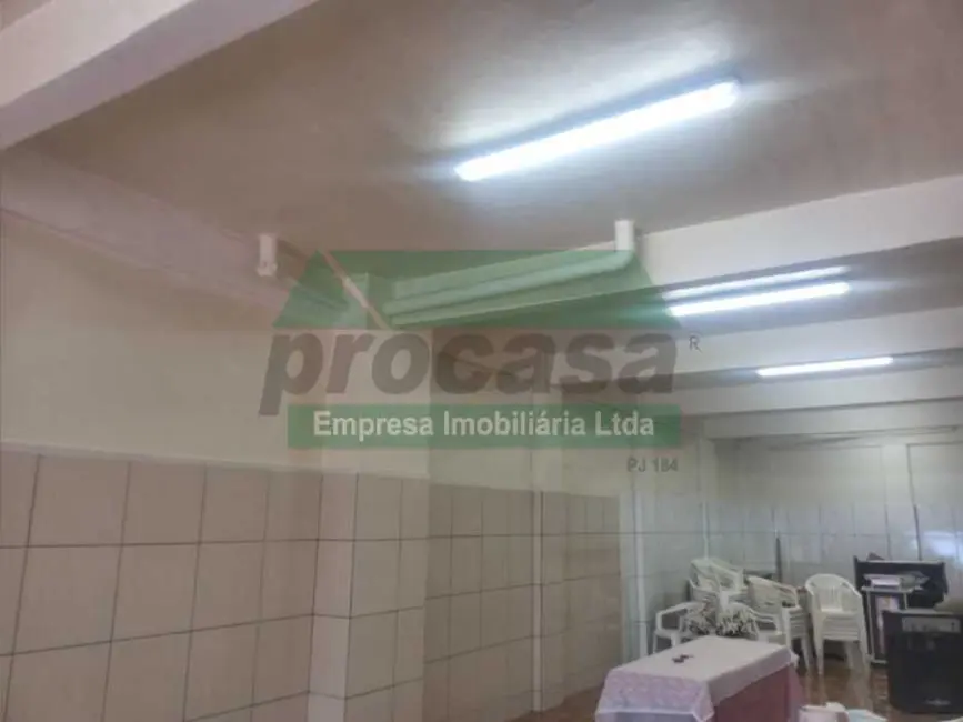Foto 3 de Casa com 2 quartos à venda, 301m2 em Manaus - AM