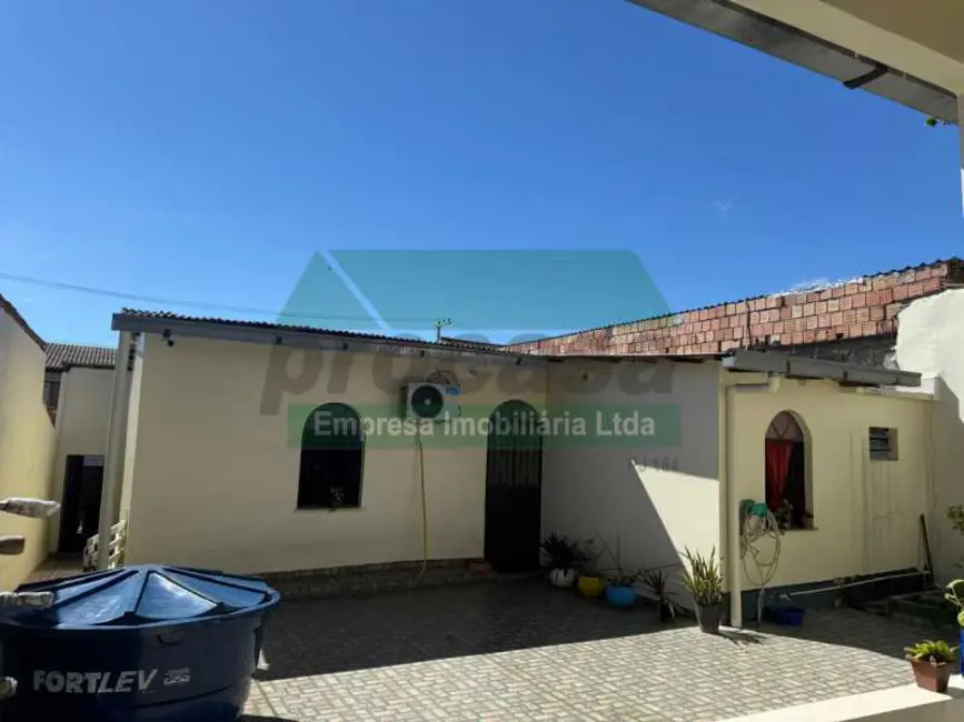 Foto 9 de Casa com 2 quartos à venda, 250m2 em Manaus - AM