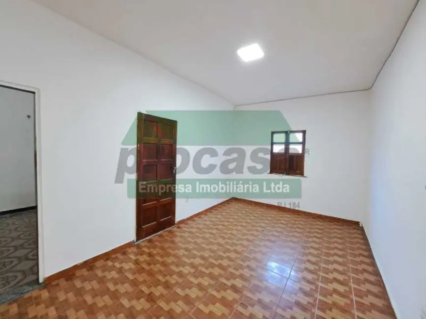 Casa com 4 quartos para alugar, 180m2 em Manaus - AM - imagem 4 Foto 4 de Casa com 4 quartos para alugar, 180m2 em Manaus - AM