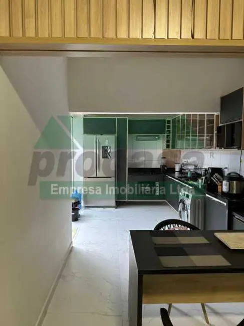 Casa de Condomínio com 3 quartos à venda, 171m2 em Manaus - AM - imagem 6 Foto 6 de Casa de Condomínio com 3 quartos à venda, 171m2 em Manaus - AM