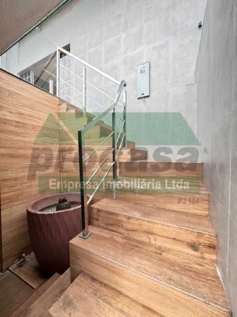 Casa com 4 quartos à venda e para alugar, 239m2 em Manaus - AM - imagem 5 Foto 5 de Casa com 4 quartos à venda e para alugar, 239m2 em Manaus - AM
