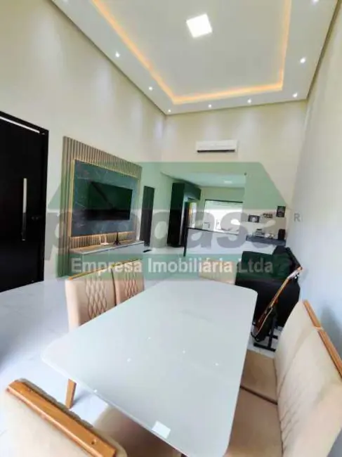 Foto 1 de Casa de Condomínio com 3 quartos à venda, 145m2 em Iranduba - AM